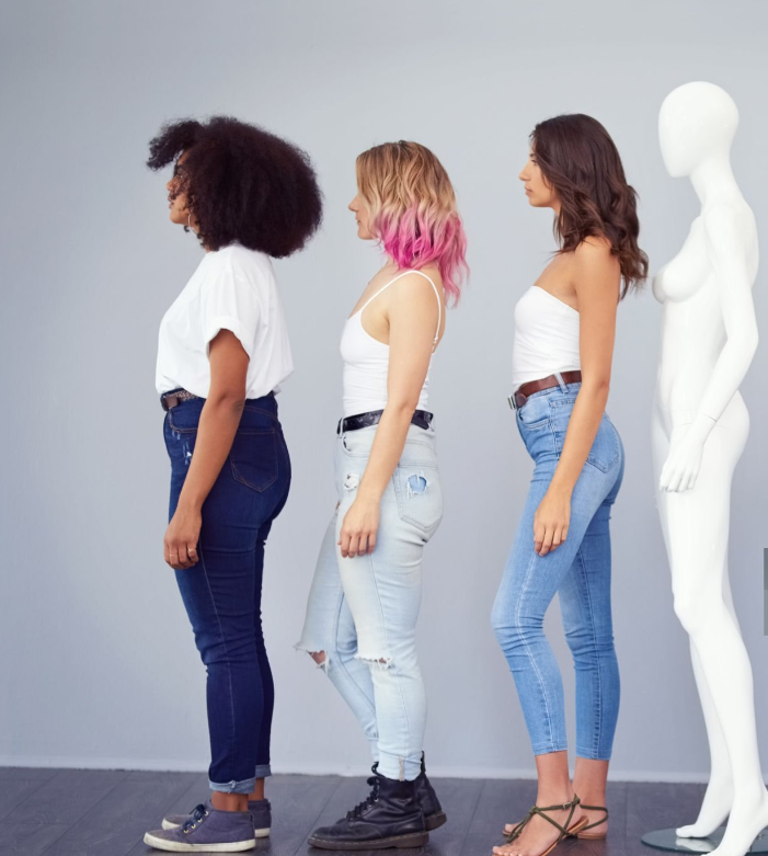 如何根据体型穿衣：适合各种身材的穿搭技巧